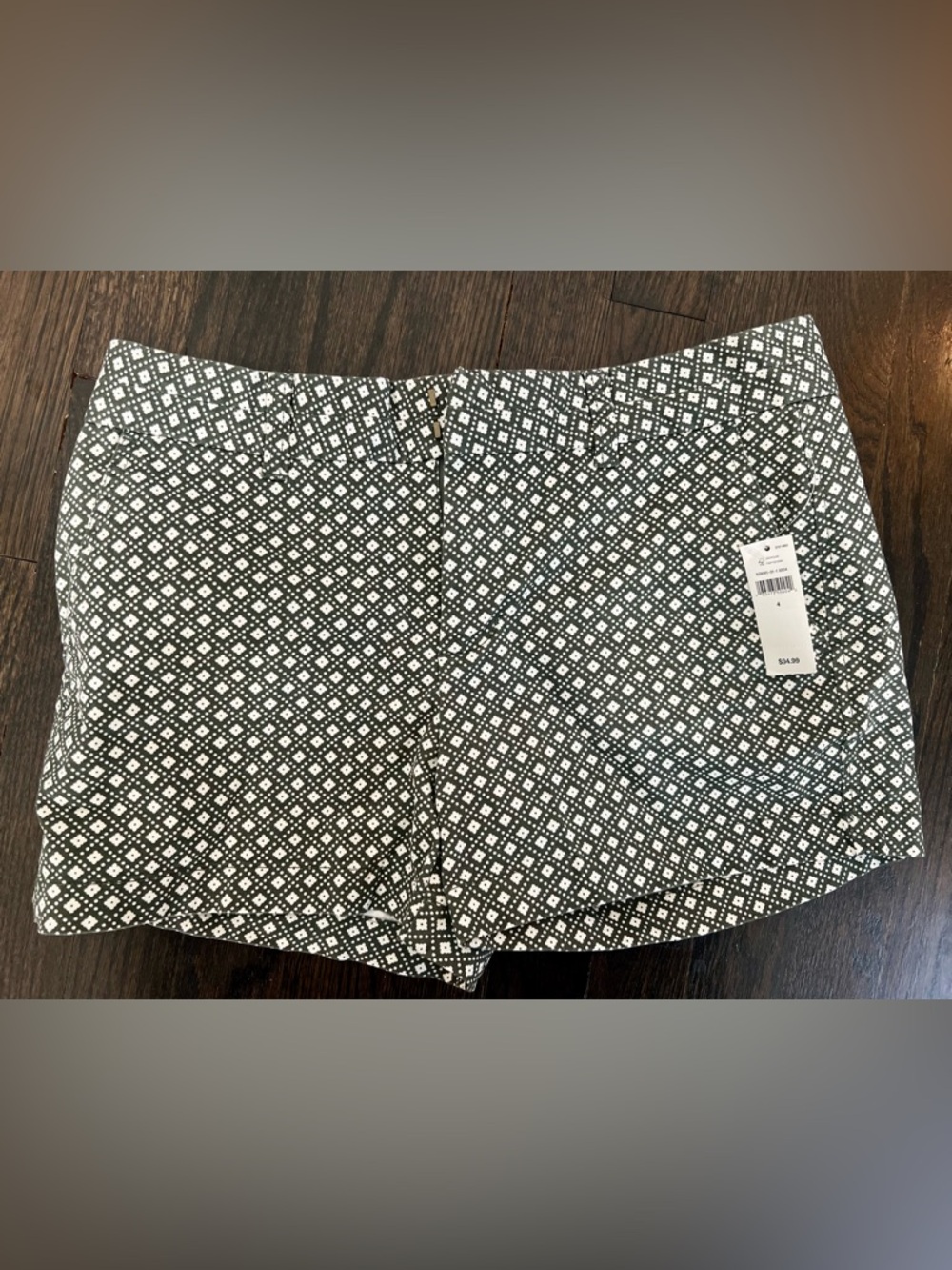 GAP Olive Green & White Diamond Print Shorts Sz 4